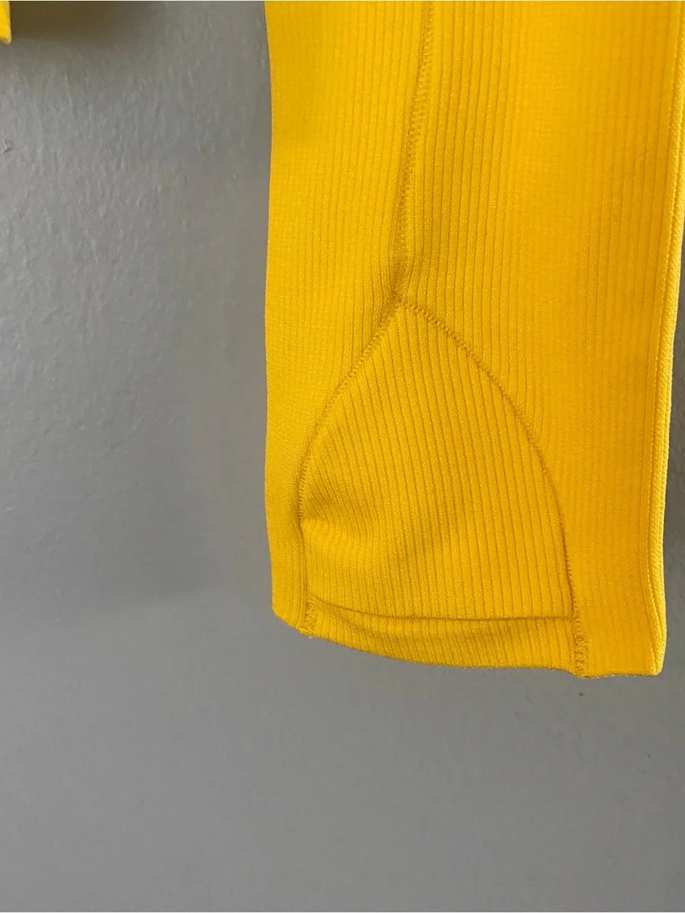 lululemon Swiftly Tech Long-Sleeve Crew- seamless ribbed knit